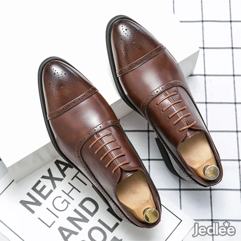 Timeless Italian Patent Oxfords Leather Formal Shoes - Elegantly Stitched with Brogue