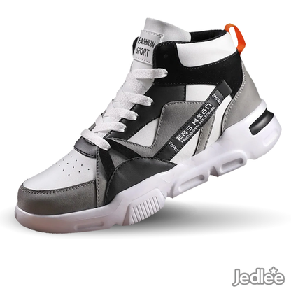 High-top Two Toned Skating Shoes - Trendsetting Design for Urban Thrills
