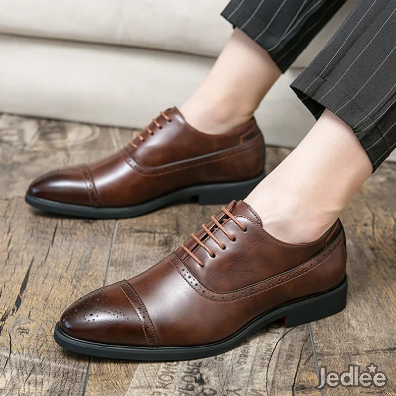 Timeless Italian Patent Oxfords Leather Formal Shoes - Elegantly Stitched with Brogue