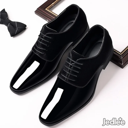 Luxurious Italian Patent Leather and Suede Shoes - Exude Elegance in Lace-Up Oxfords
