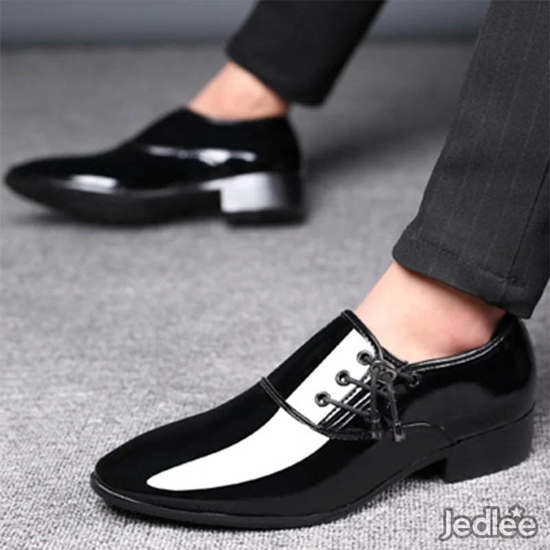 Elegant Black Monks for Men - Stylish Lace-Up Monks