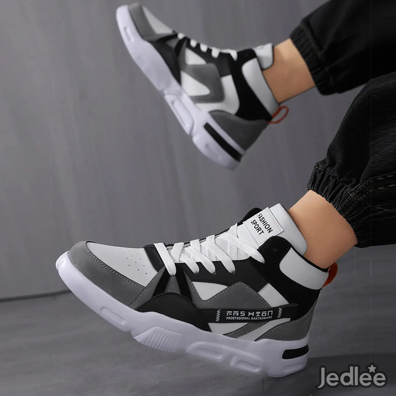 High-top Two Toned Skating Shoes - Trendsetting Design for Urban Thrills