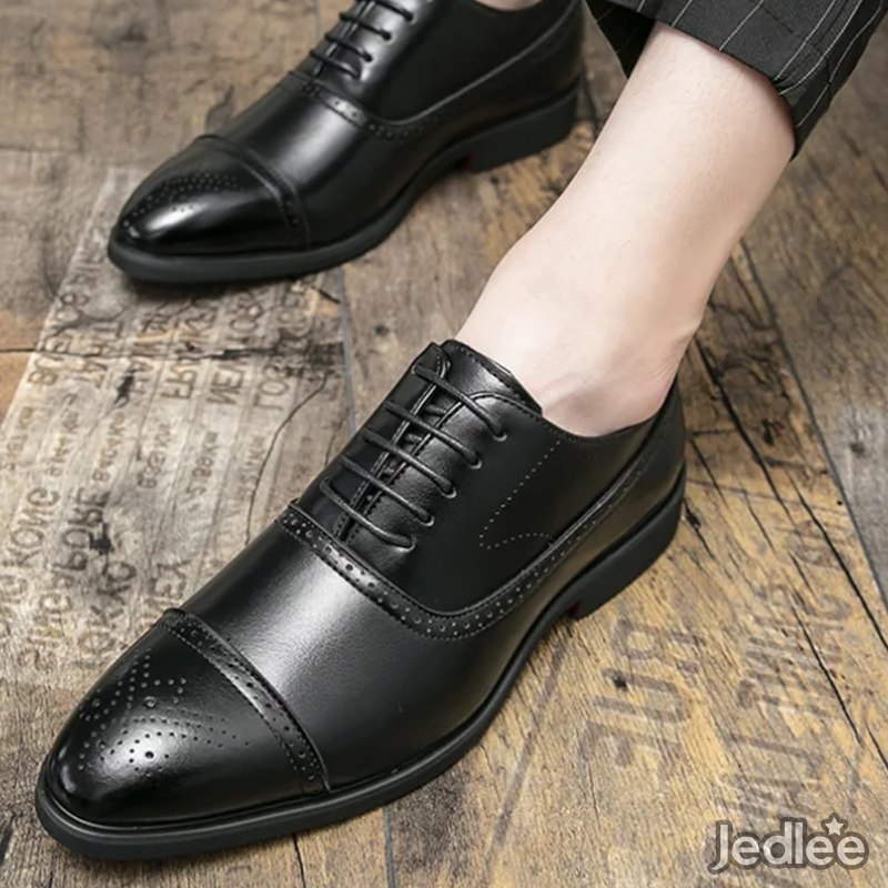 Timeless Italian Patent Oxfords Leather Formal Shoes - Elegantly Stitched with Brogue