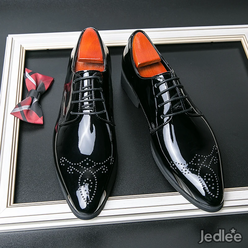 Elegant Patent Derby Leather Shoes for Men - Stylish Medallion Fashion