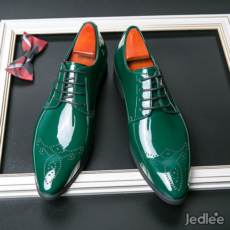 Elegant Patent Derby Leather Shoes for Men - Stylish Medallion Fashion